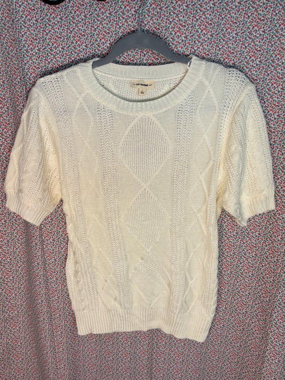 ee:some NWT Short Sleeve Cable Knit Sweater, Cream Color, Sz L